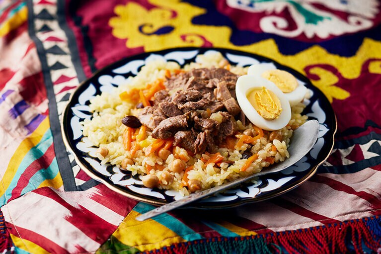 「羊肉の炊き込みご飯」。主食にどうぞ。