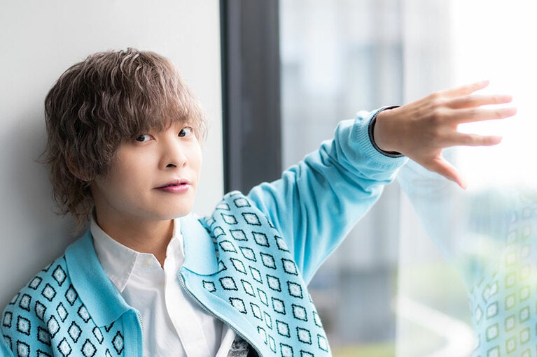 岡本信彦さん／撮影　文藝春秋