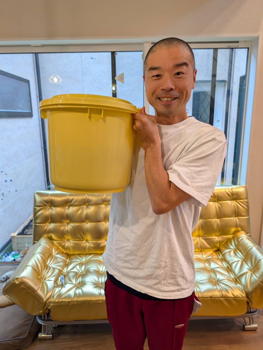 味噌造りを始めた山名さん。