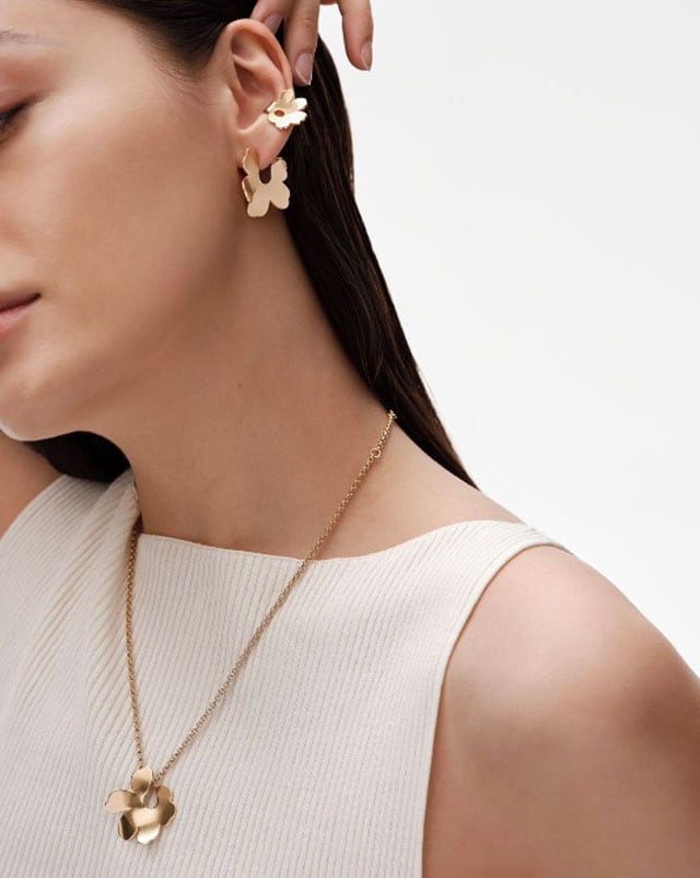 マリメッコ　カレワラ　コラボ　ウニッコ　ネックレス 3ページ目)【まるで“身につける彫刻”】フィンランド発のサステナブル