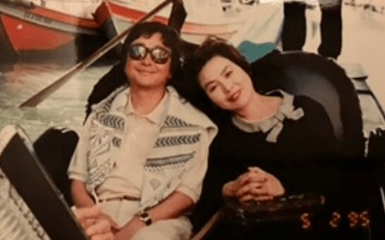 仲睦まじい一面も。夫・真平さんとのベネチア旅行（本人提供）