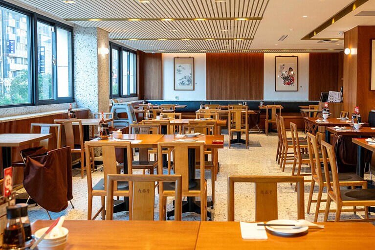 鼎泰豐 新生店（ディンダイフォン シンシェンディエン）。