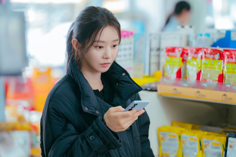 ドラマ「スプリング・フィーバー」より。@ 2025 CJ ENM STUDIOS Co. Ltd & CJ ENM Co.Ltd All Rights Reserved