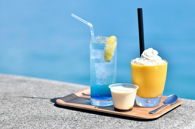 右から：「ISEA(アイシー)FROマンゴー」450円、「マツモトぷりん」300円、「イヘヤブルー」350円。