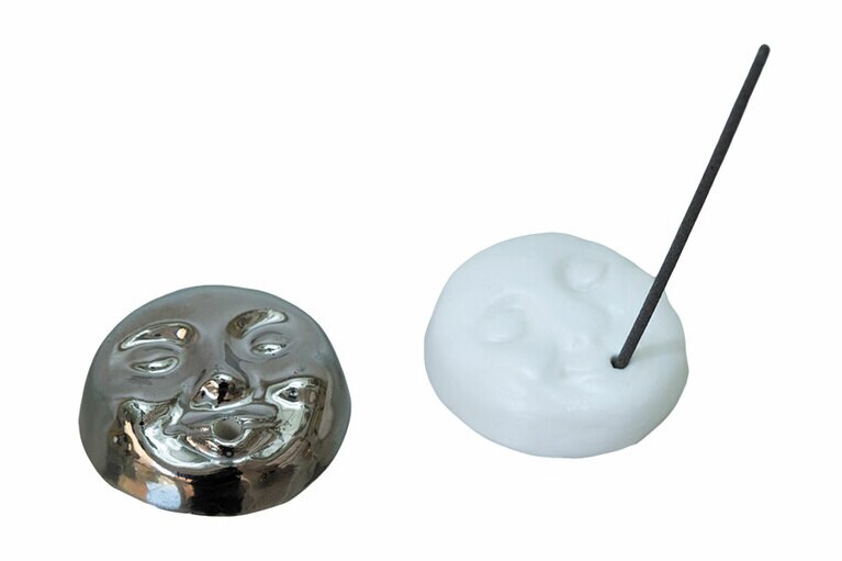 お香立て各15,000W／NIGHTFRUITI