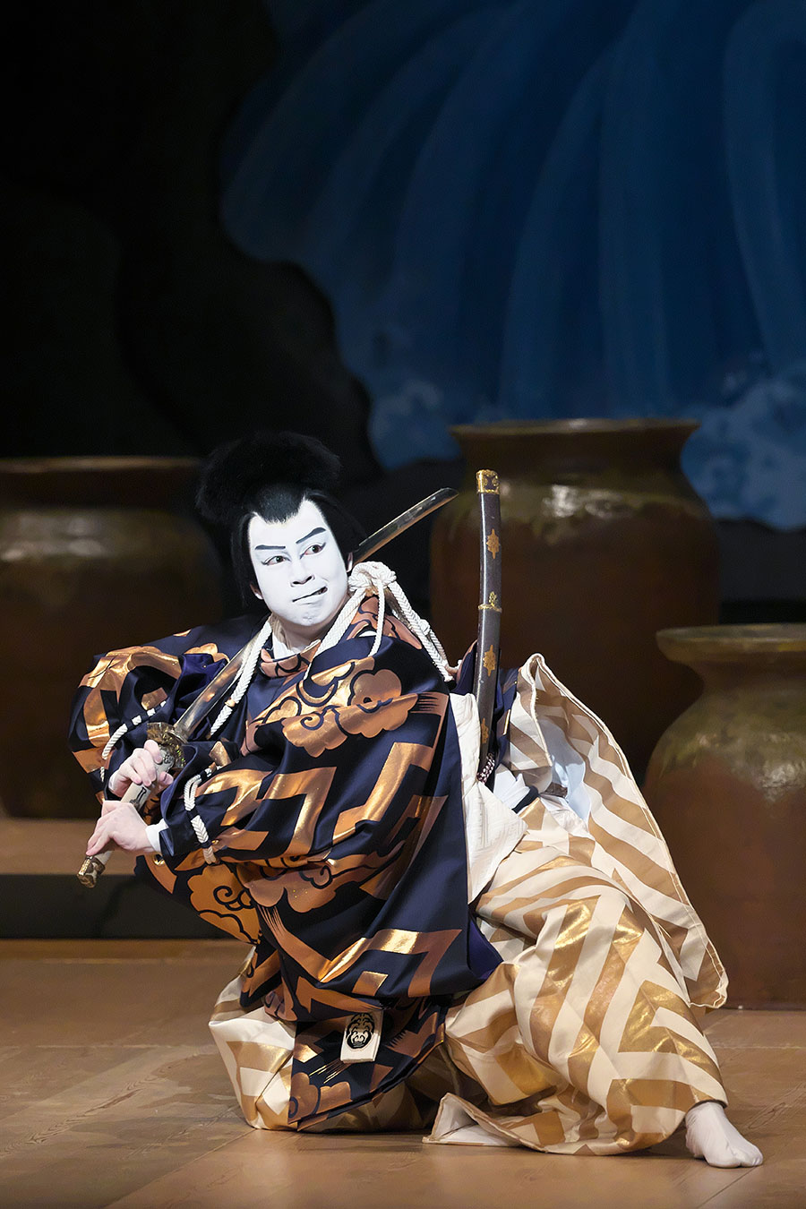 素戔嗚尊を演じる虎之介さん　舞台写真提供：国立劇場