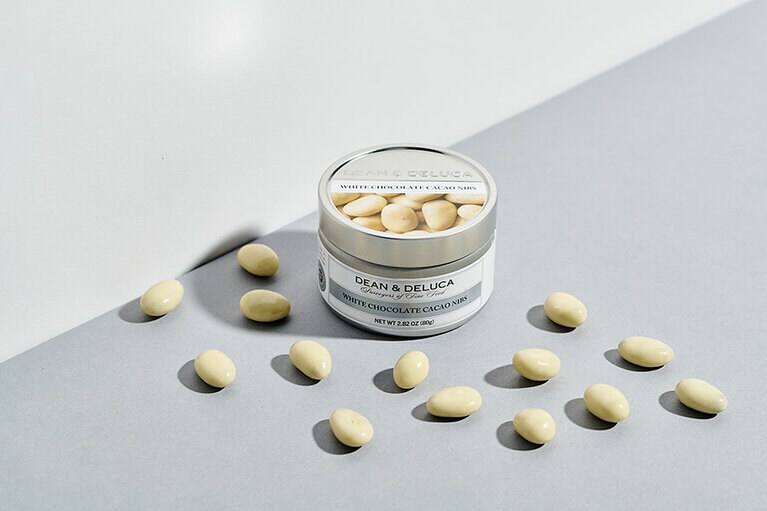 チョコ通必食！ ホワイトチョコレートカカオニブ 1,188円。