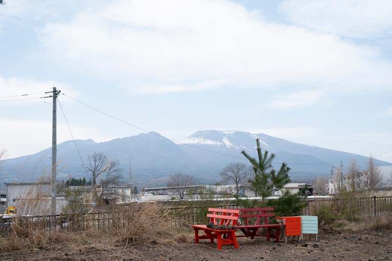 MMoPの裏手からは天気がいい日には浅間山が一望できる。