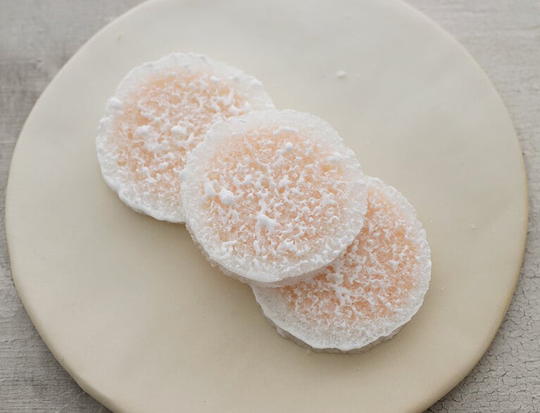 うすべに 12枚入 2,000円／京菓子司 末富　※賞味・消費期限：30日