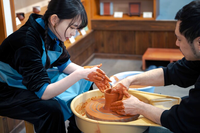 陶芸体験は2回目という山田さん。