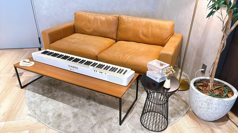 どんな場所にも置きやすい世界最小（※）の奥行サイズを実現。