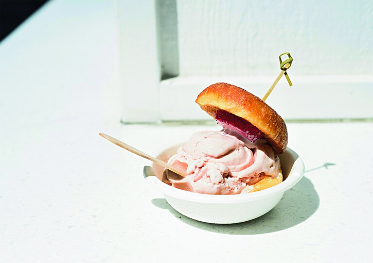 【Uncle Clay’s House of Pure Aloha(アンクル・クレイズ・ハウス・オブ・ピュア・アロハ)】アロハサダ 3.75ドル。