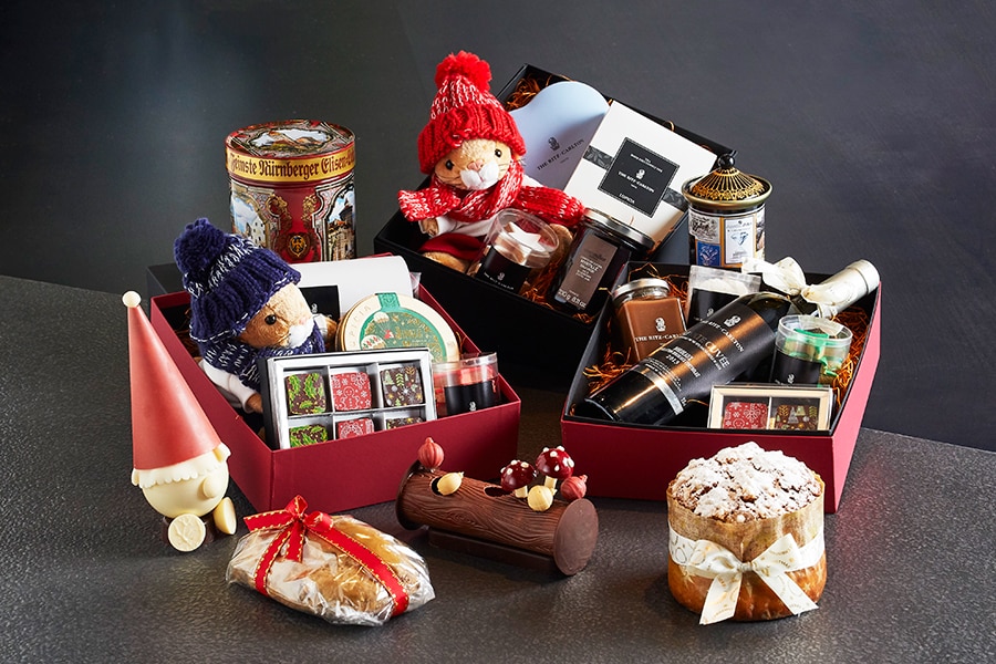 キュートなチョコレートやジャム、ワインなどが詰まったクリスマスハンパー(8,000円)はプレゼントにぴったり。