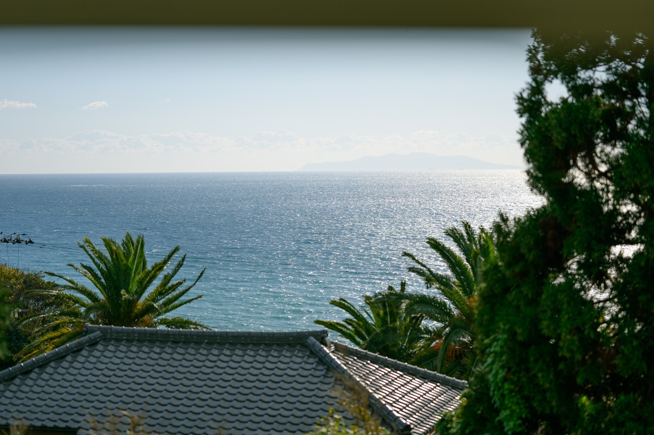 海の向こうに見えるのは伊豆大島。まだまだ続くこぐれひでこ物語！