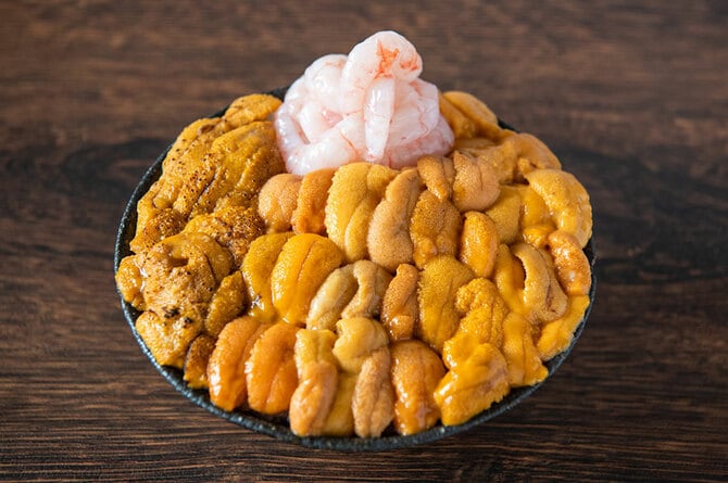 うに！ うに！ うに！ 北海道余市町うに専門店「世壱屋」で ねっとり