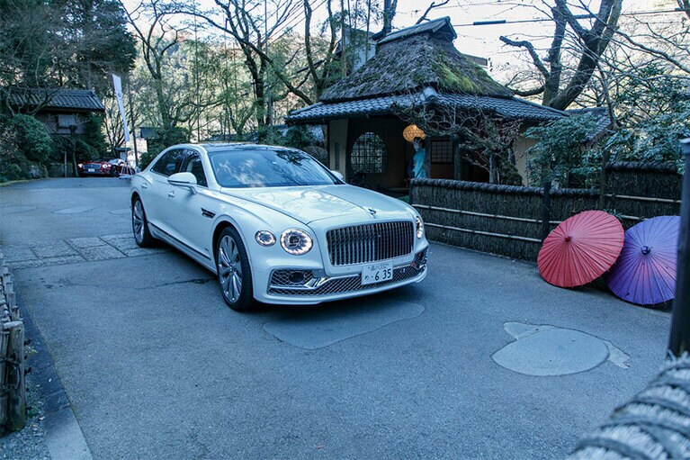 都心から1時間強で奥高尾の「うかい竹亭」に到着。空気が澄んでいる！