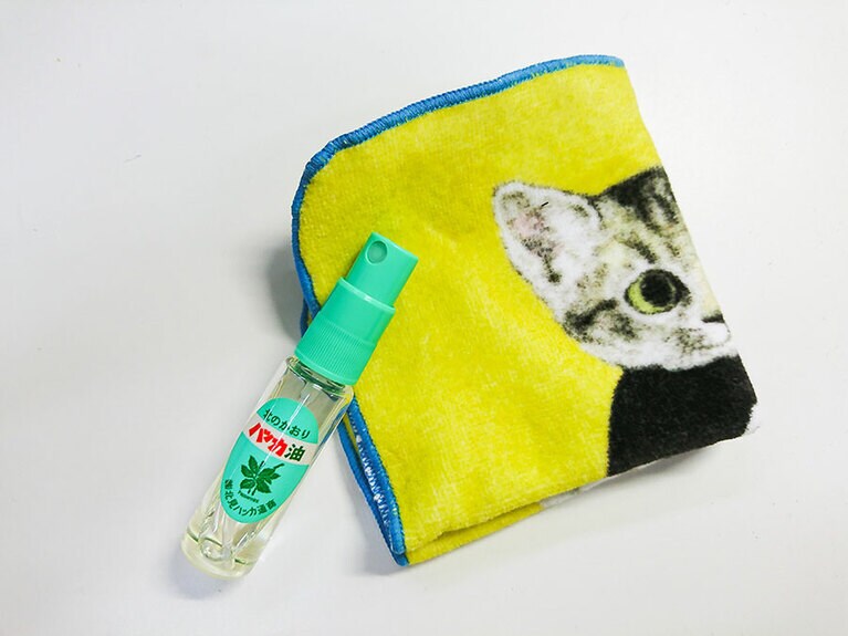 ハンカチにシュッとしておくと口元を押さえるときに気持ちいい。