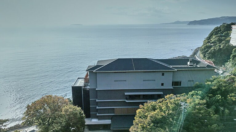 最上級の旅館リゾート「熱海・伊豆山 佳ら久」。