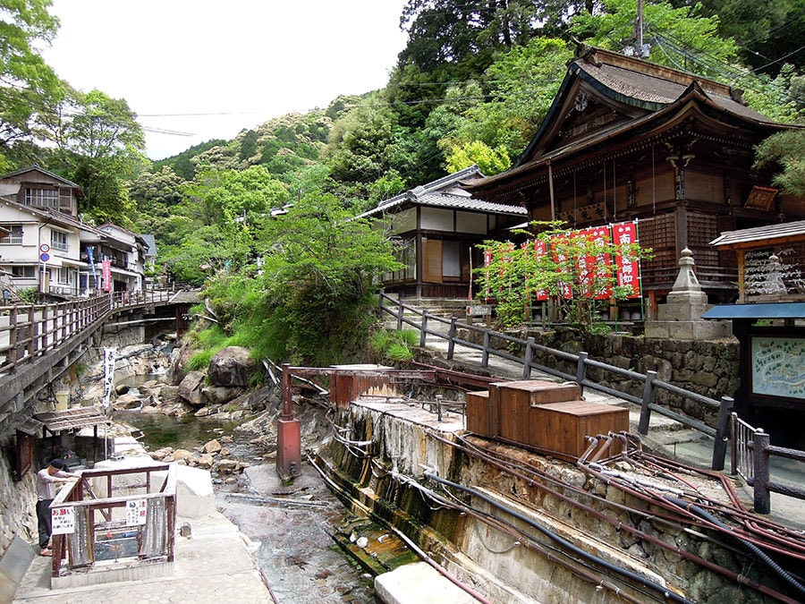 湯の峰温泉。