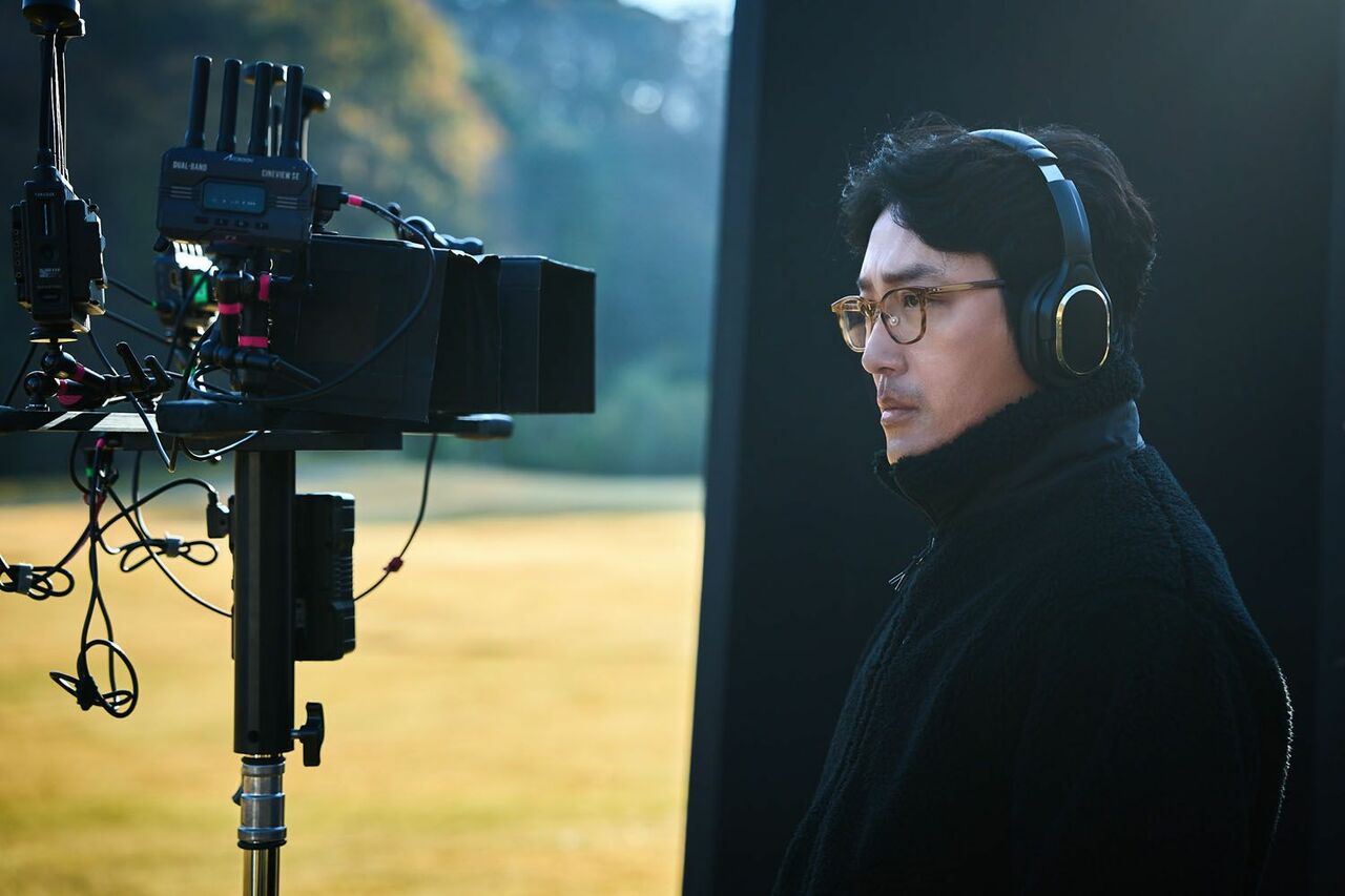 撮影中のハ・ジョンウ　Walkhouse Company