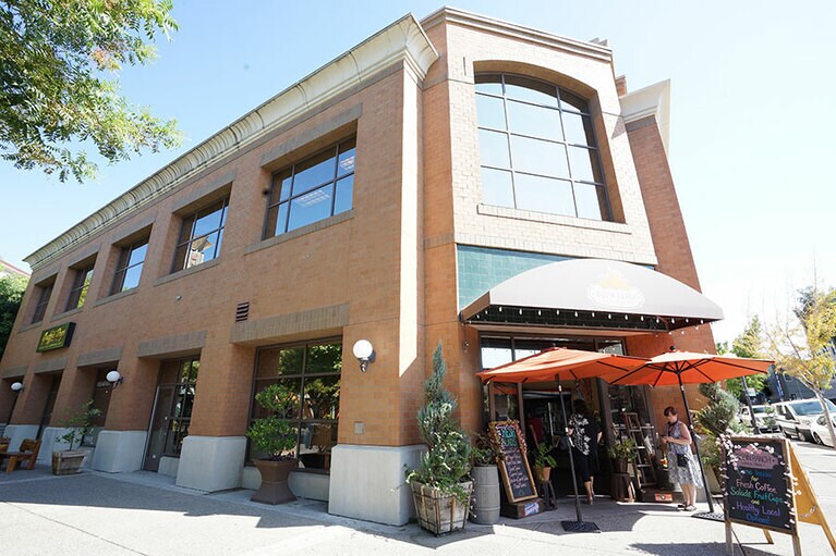 モデストの街にある「ロディン・ランチ・ファーマーズ・マーケット」。