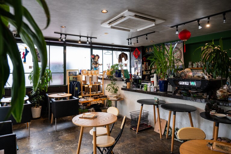 あちこちにグリーンが飾られている。