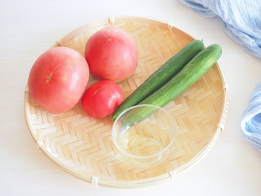 夏野菜で体を冷やすのがおすすめ。
