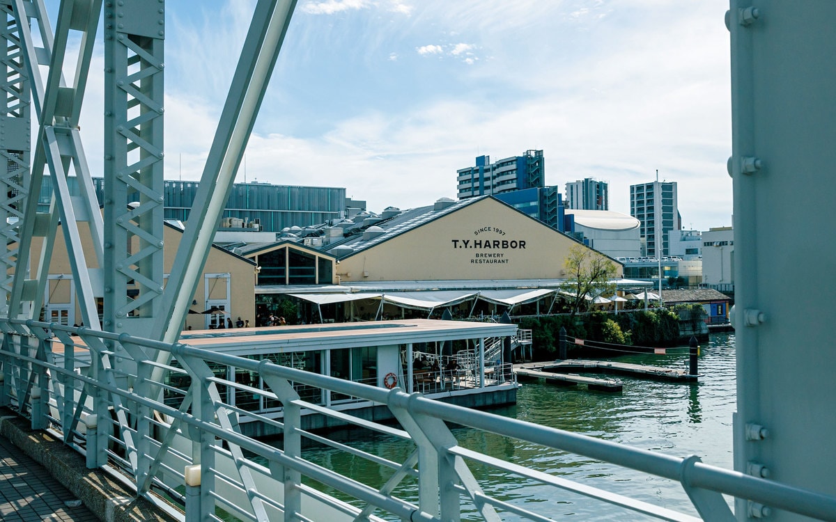 天王洲の水上ラウンジで乾杯 T Y Harbor で潮風ランチ 東京を旅する