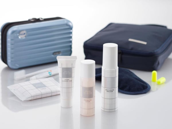 ANA RIMOWA 全日空 リモワ アメニティポーチ ANA RIMOWA ファースト