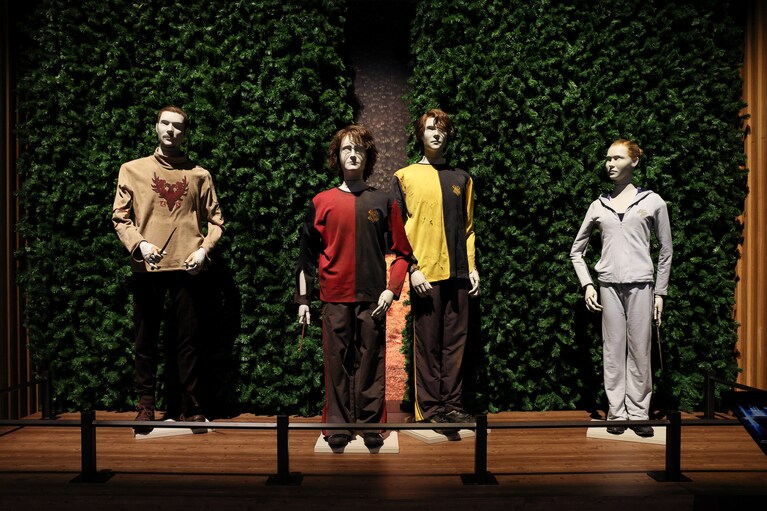 最後の課題である迷路に集合する代表選手たち。