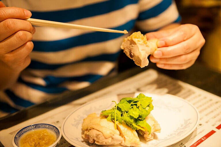 絶品すぎるネギ生姜ソースをたっぷりと乗せて。もう……箸が止まりません！