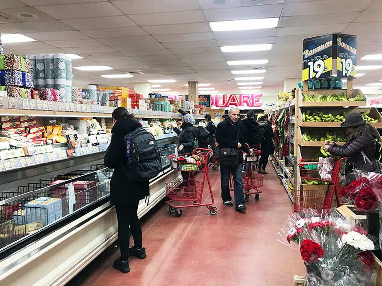 【Lemon Pepper Seasoning Blend  with a Built in Grinder Trader Joe's】ニューヨーカーにもツーリストにも宝庫、トレジョー。