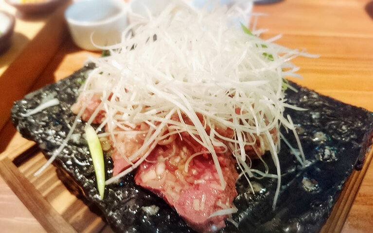 どちらも低温調理をほどこしている。うーん、とろけるうまさ。