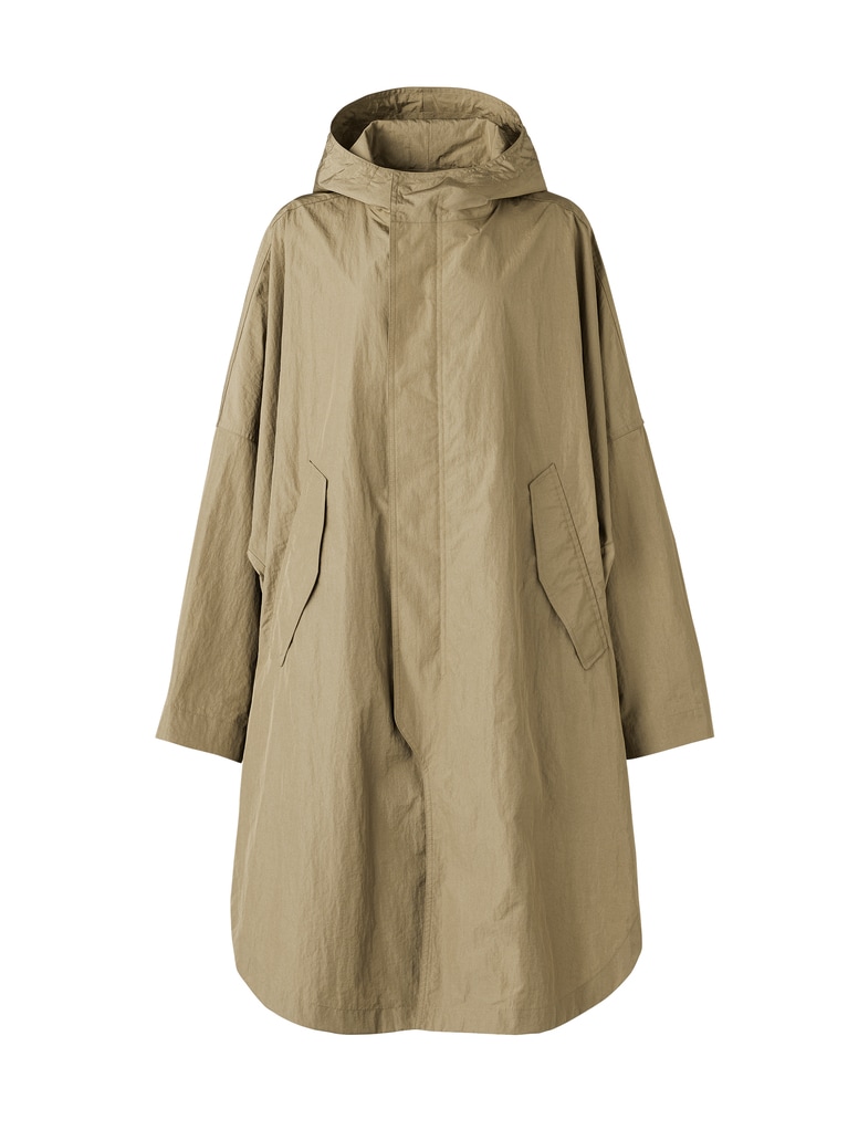 フーデッドロングコート 9,990円（33 KHAKI）。