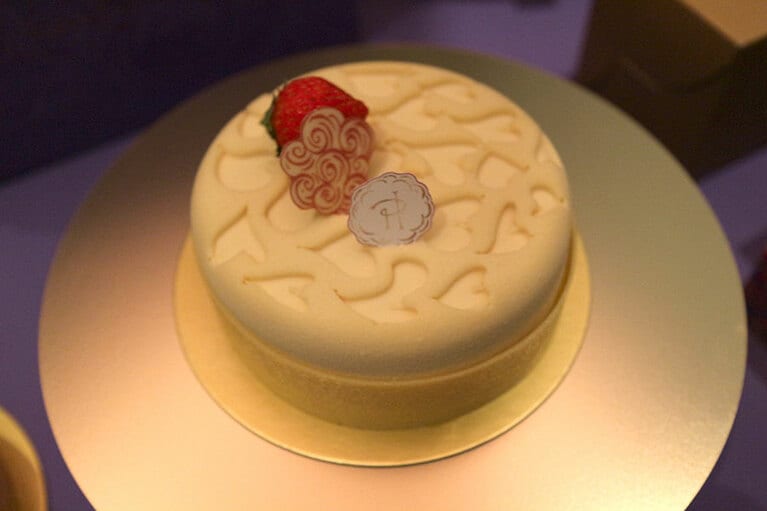 直径12センチ×高さ4.5センチ。4,752円。