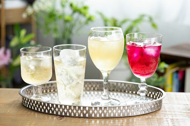 色とりどりコンブチャはとっても華やか。