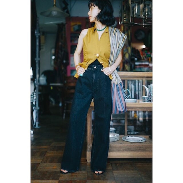 絶妙なワイドフレアデザイン。