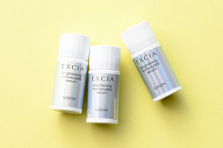 アルビオン エクシア ブライトニング イマキュレート セラム［医薬部外品 1.5mL×28個 27,500円／アルビオン