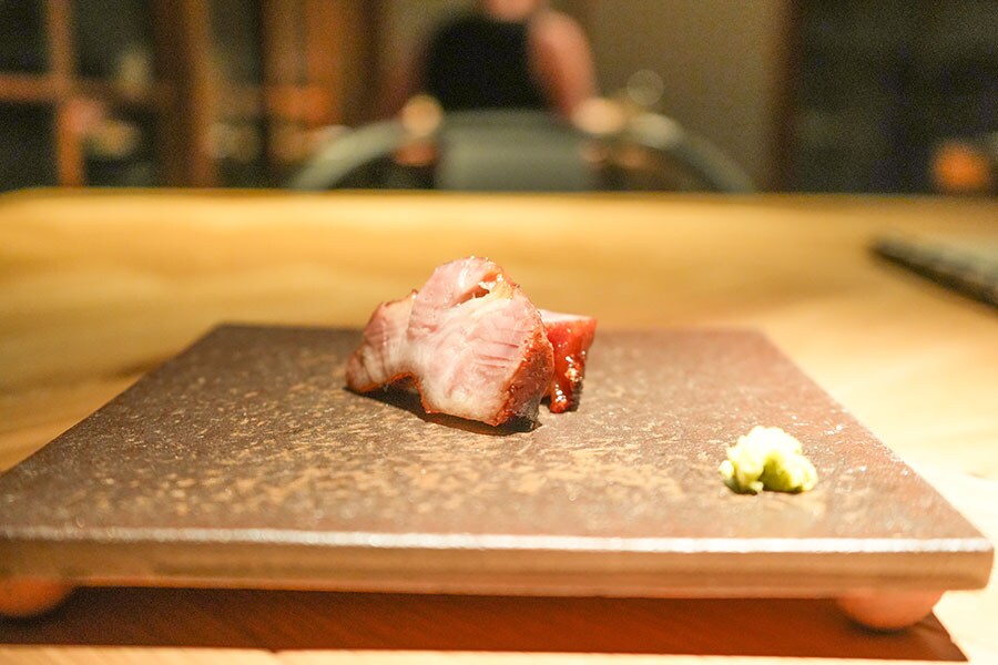乳酸菌を与えた柔らかな肉質の県産豚を使用。静岡山葵とともに。