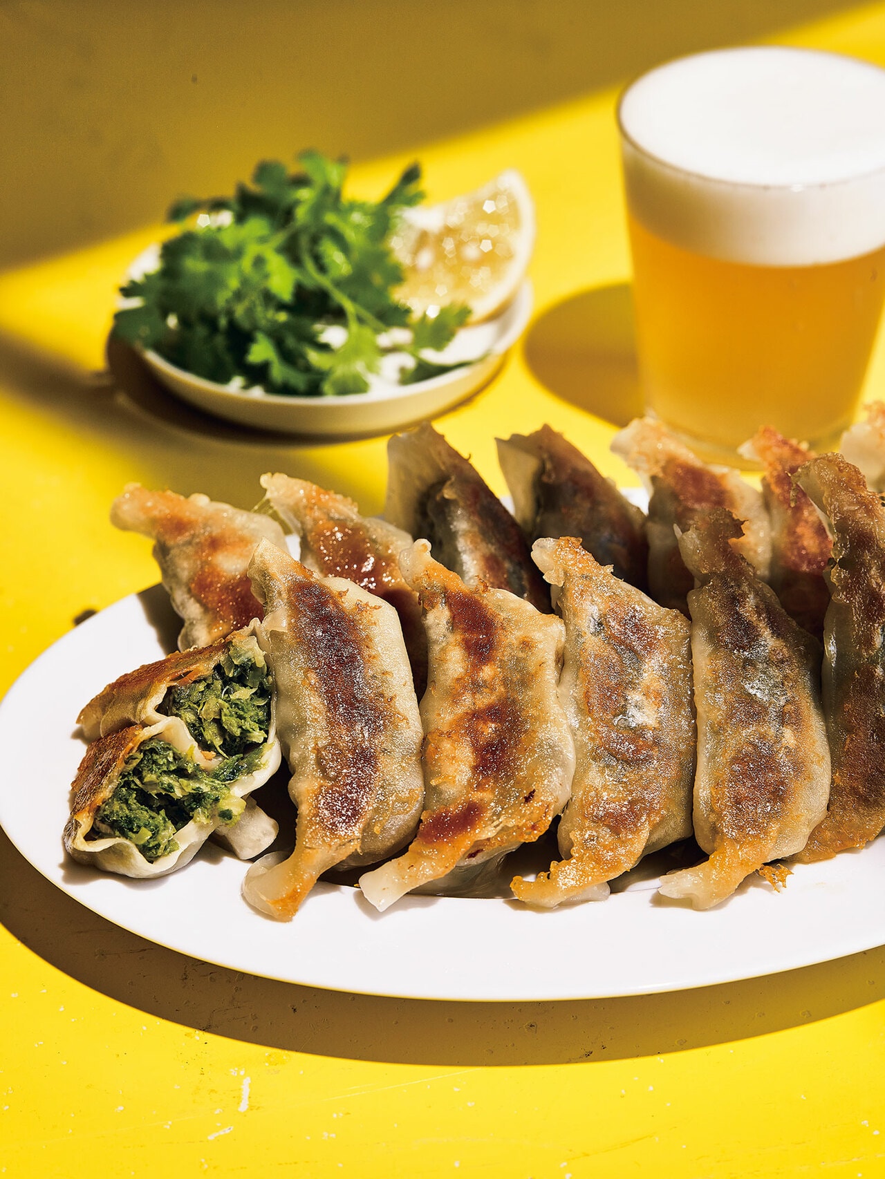 パクチー餃子 12個×2パック 3,900円(送料込み)。