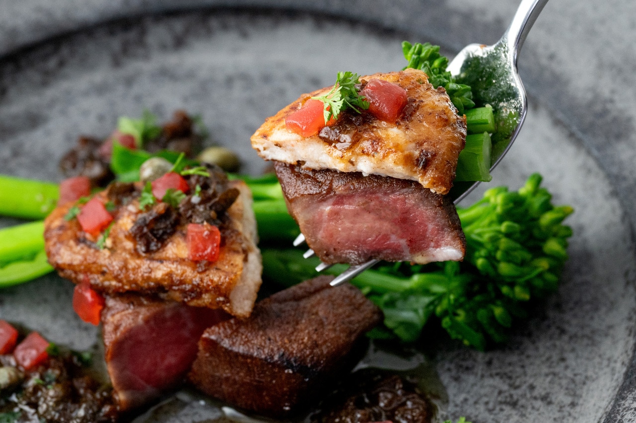 ふぐの白子と牛フィレ肉。