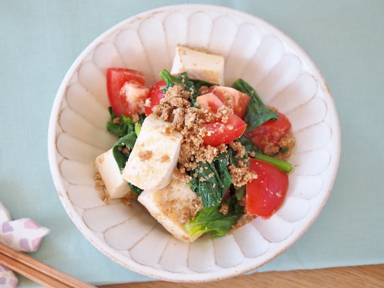 よく混ぜたら、器に盛り付けて完成。