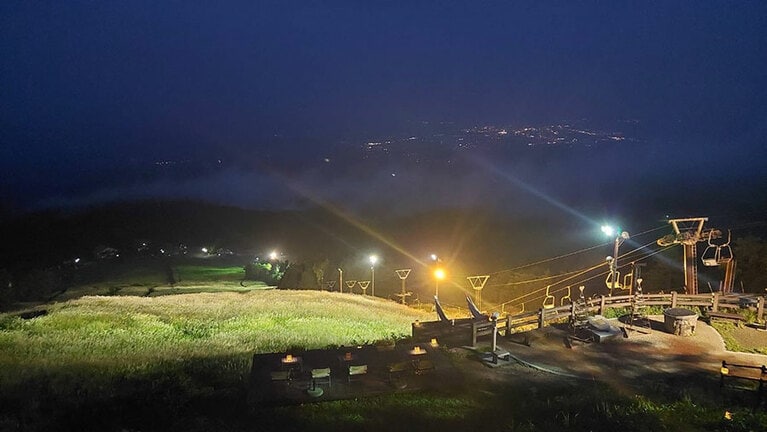大山ますみず高原天空リフト オータムナイト。