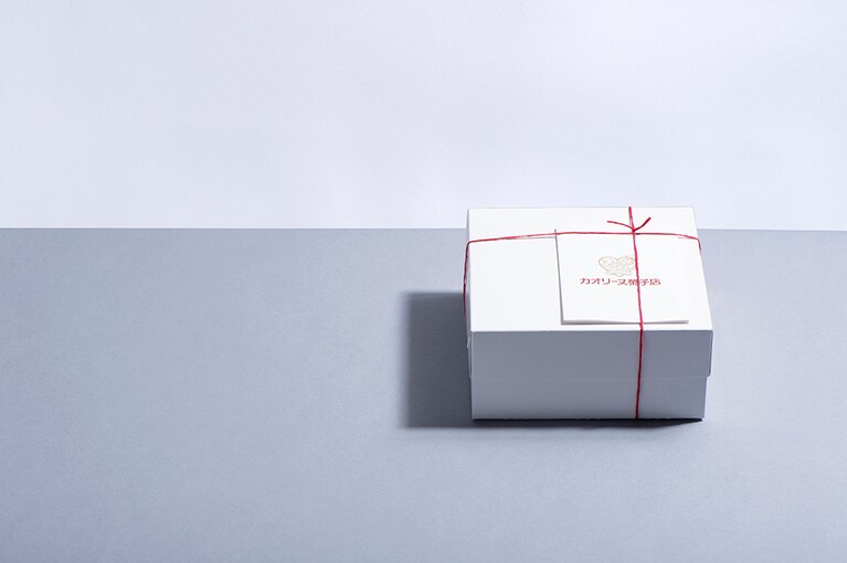  ［カオリーヌ菓子店］レトロなパッケージも可愛い。