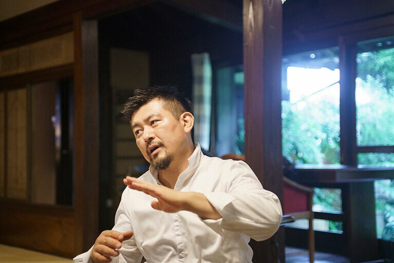 「栗のいえ」代表の竹内孝弘さん。