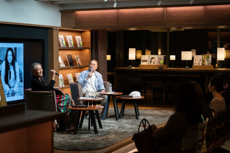 代官山 蔦屋書店で行われた浅野順子さんと近田春夫さんトークイベントにて。