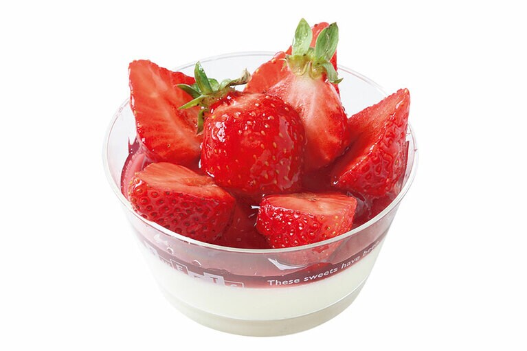 「あまおうのババロア」648円／サン・フルーツ