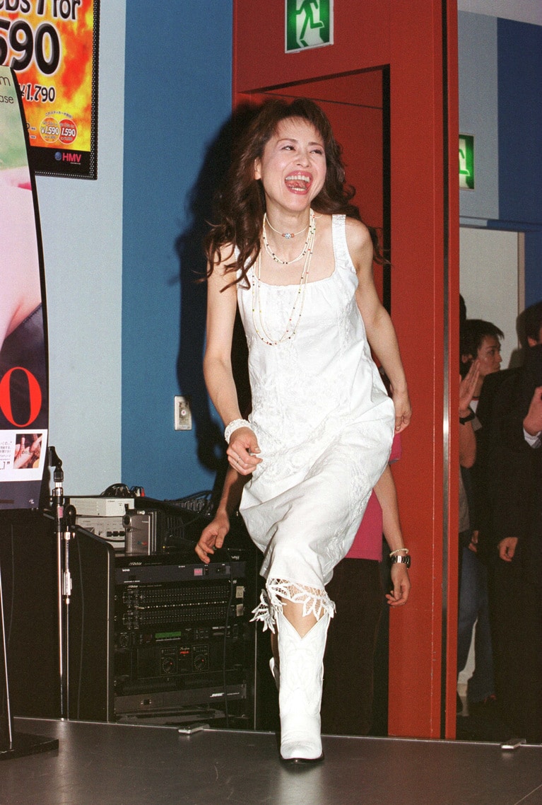 2001年、イベントに登場した松田聖子のビッグスマイル！　©文藝春秋