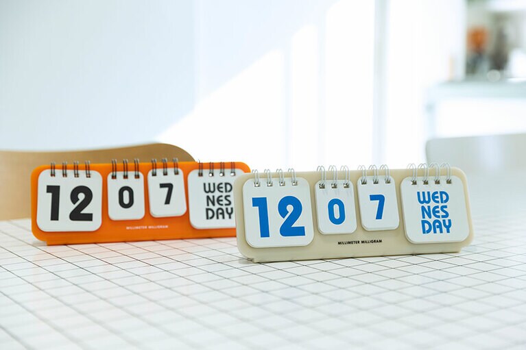 カレンダー35,000W／MILLIMETER MILLIGRAM