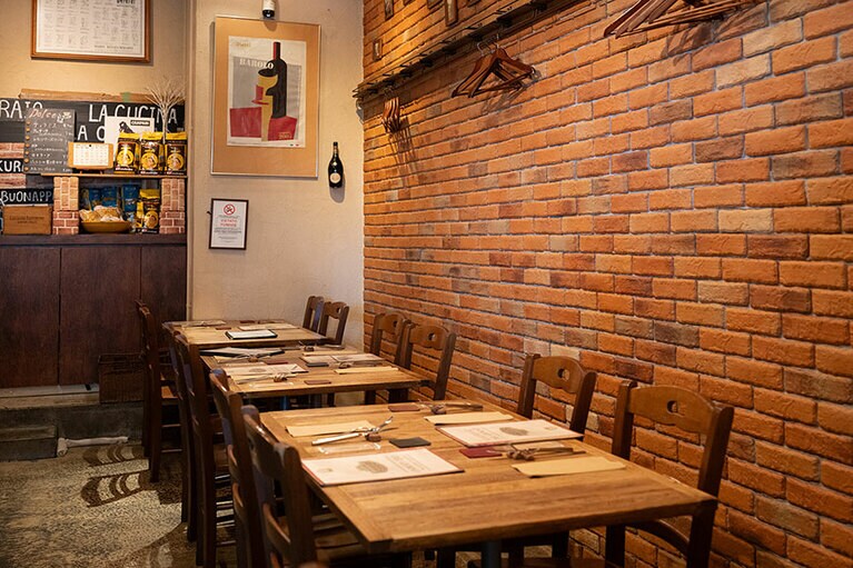 テーブル席もある。